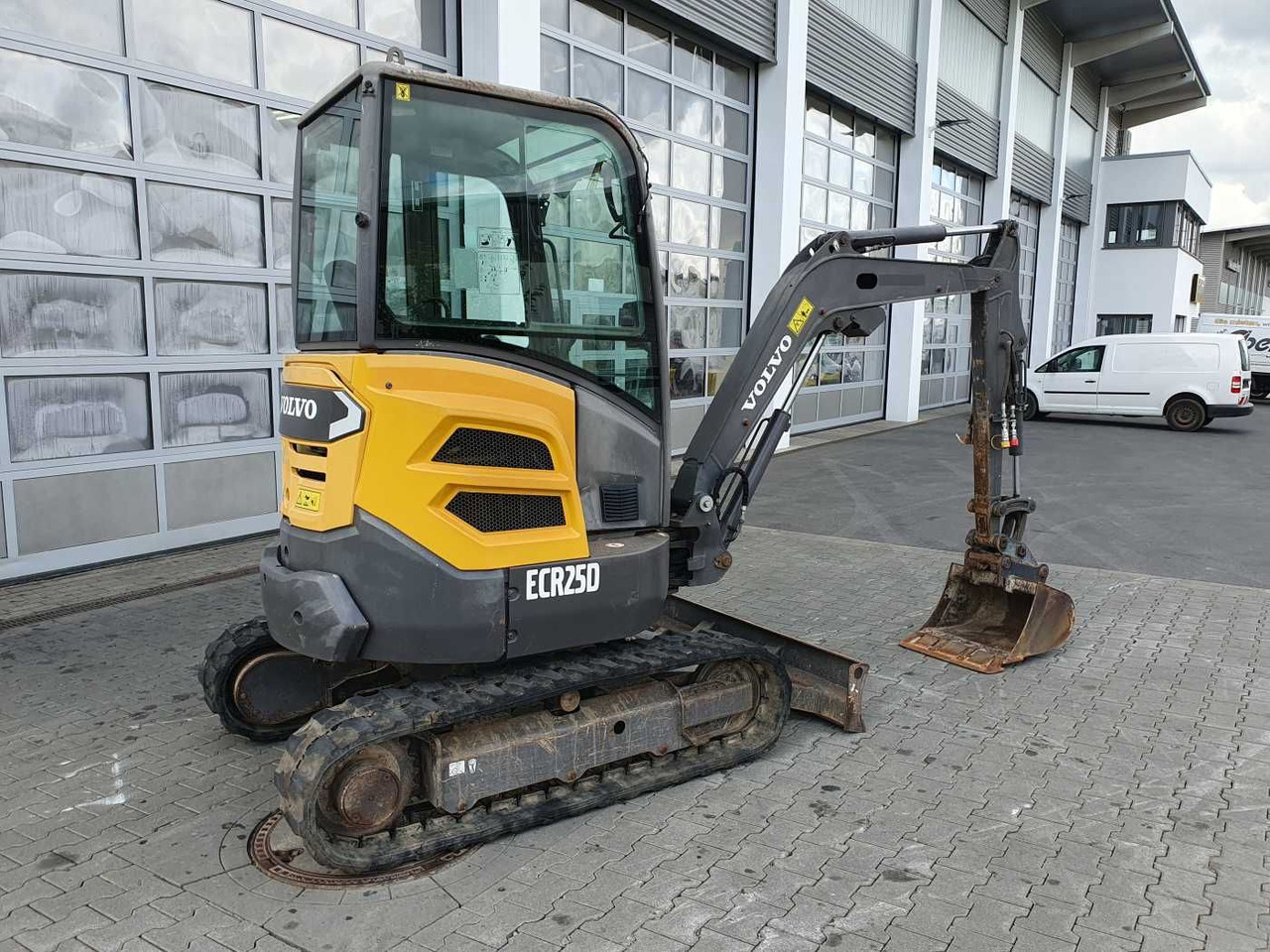Volvo ECR25D / nur 2.974h! / 1x Tieflöffel / 2016 - Mini pelle: photos 4 Volvo ECR25D / nur 2.974h! / 1x Tieflöffel / 2016 - Mini pelle: photos 4