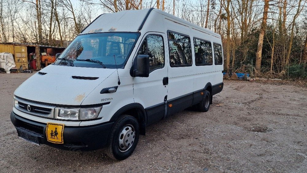 Iveco Daily 3.0 lit. Motor - Minibus, Transport de personnes: photos 1 Iveco Daily 3.0 lit. Motor - Minibus, Transport de personnes: photos 1