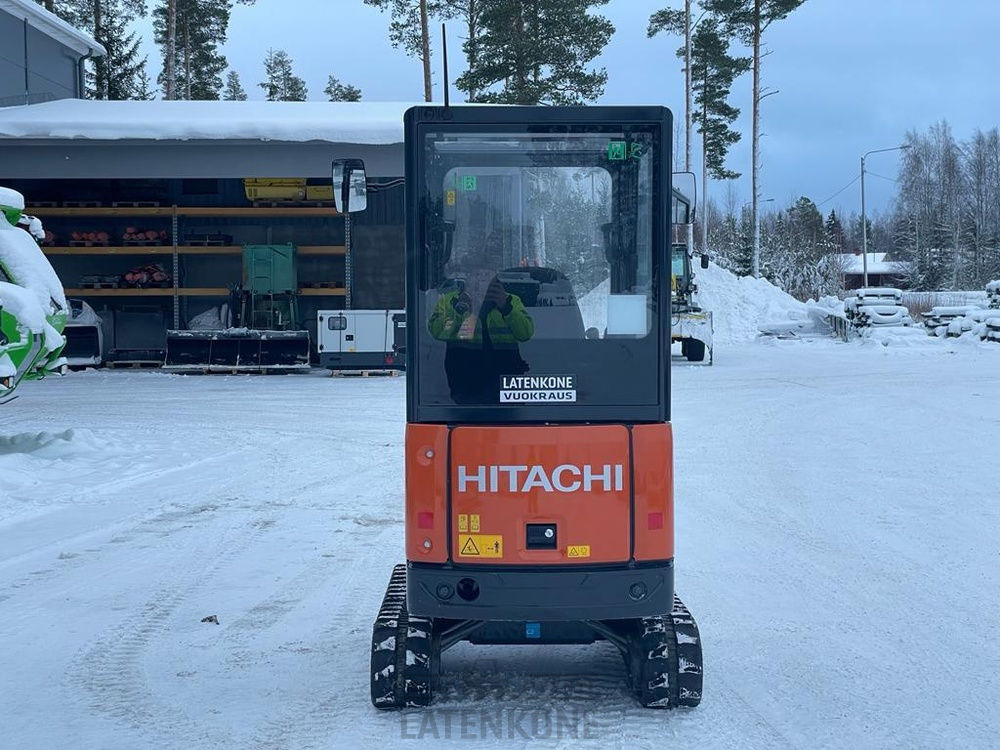 Pelle sur chenille Hitachi ZX 19-6 kaivinkone: photos 7