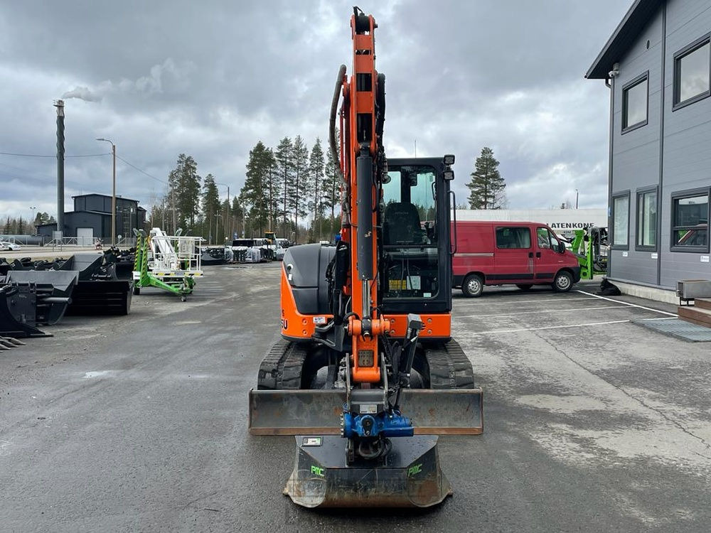 Hitachi ZX 55U-5A kaivinkone - Pelle sur chenille: photos 3 Hitachi ZX 55U-5A kaivinkone - Pelle sur chenille: photos 3