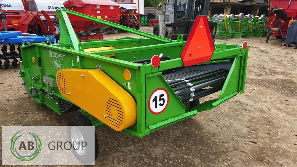 2-row Conveyor Digger Bomet Upus Z656/3 - Arracheuse de pommes de terre: photos 1 2-row Conveyor Digger Bomet Upus Z656/3 - Arracheuse de pommes de terre: photos 1