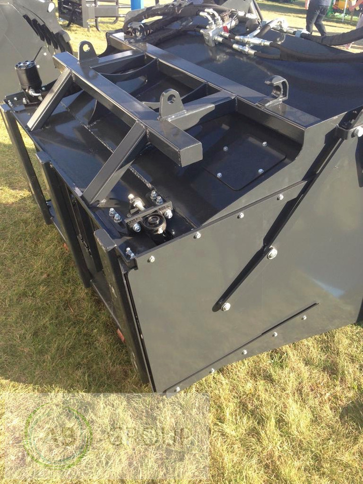 ArkMET feeding shovel with conveyor belt A605.150, 1.5 m - Matériel d'élevage: photos 2 ArkMET feeding shovel with conveyor belt A605.150, 1.5 m - Matériel d'élevage: photos 2