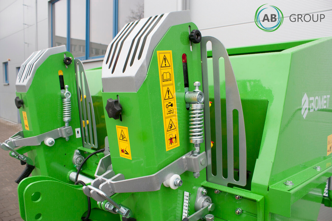 Bomet Gemini S339 two-row potato planter (inter-row width: 67.5 - 80 cm) - Planteuse de pommes de terre: photos 2 Bomet Gemini S339 two-row potato planter (inter-row width: 67.5 - 80 cm) - Planteuse de pommes de terre: photos 2