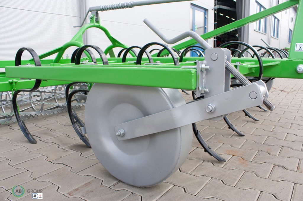 Bomet cultivator Carina U725/1, 3,2 m - Bineuse: photos 2 Bomet cultivator Carina U725/1, 3,2 m - Bineuse: photos 2