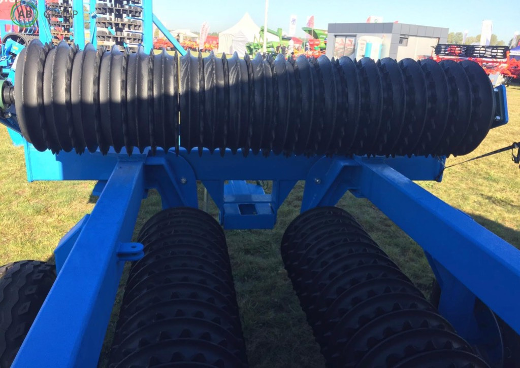 Cambridge hydraulically foldable roller 6.2 m 530 mm Agristal WUC - Rouleau agricole: photos 3 Cambridge hydraulically foldable roller 6.2 m 530 mm Agristal WUC - Rouleau agricole: photos 3