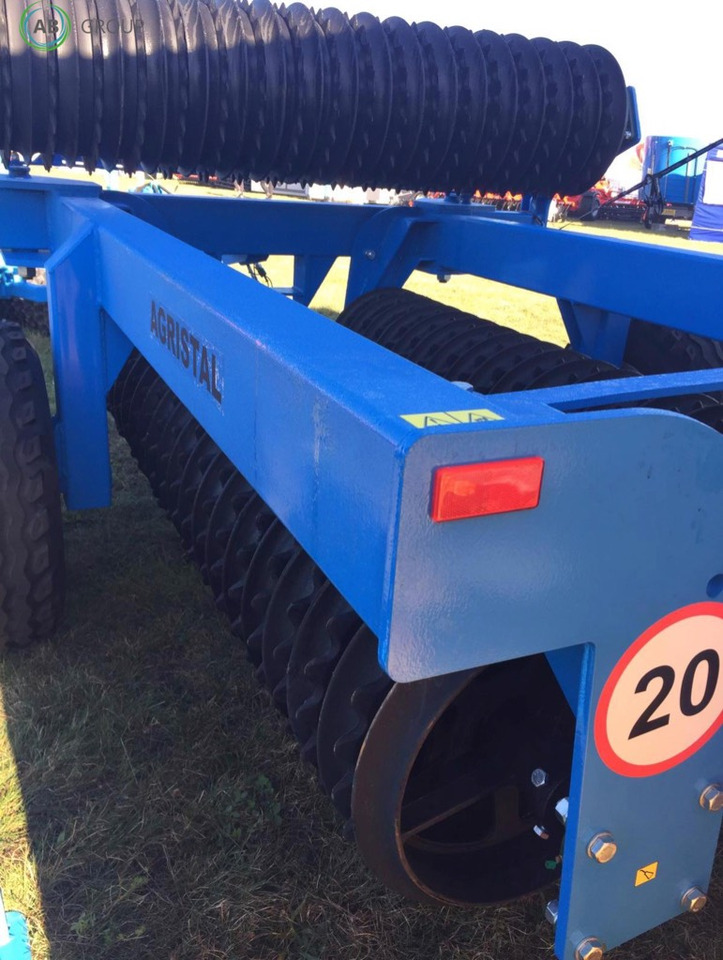 Cambridge hydraulically foldable roller 6.2 m 530 mm Agristal WUC - Rouleau agricole: photos 5 Cambridge hydraulically foldable roller 6.2 m 530 mm Agristal WUC - Rouleau agricole: photos 5