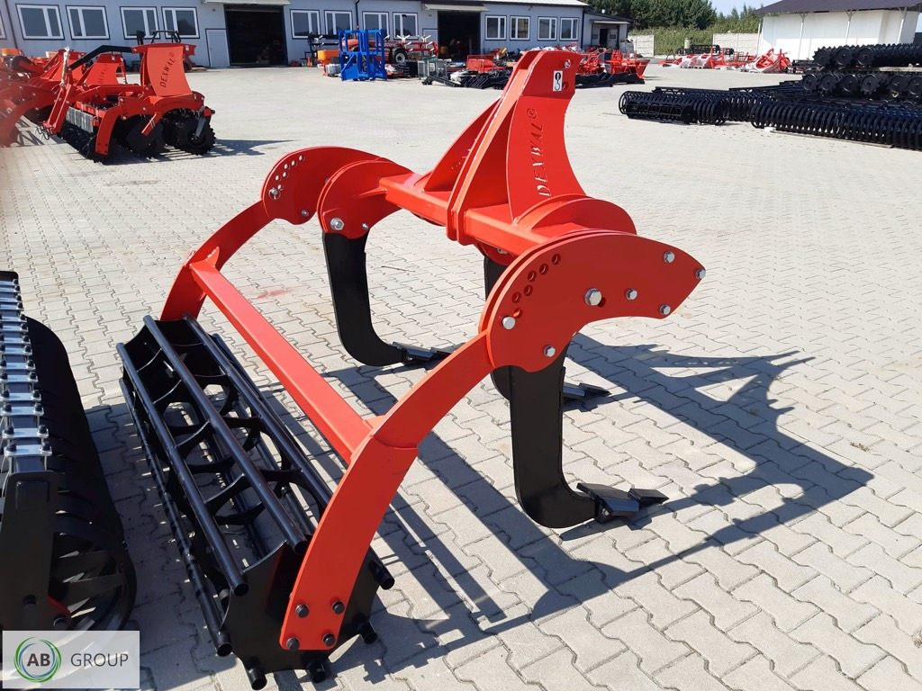 Dexwal Kret subsoiler, 3 tines, 1.2 m - Décompacteur: photos 2 Dexwal Kret subsoiler, 3 tines, 1.2 m - Décompacteur: photos 2