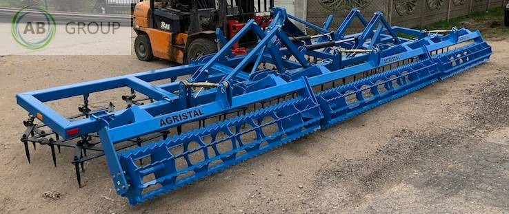 Heavy tine harrow hydraulically folding 7.7 m Agristal CBP - Herse étrille: photos 2 Heavy tine harrow hydraulically folding 7.7 m Agristal CBP - Herse étrille: photos 2