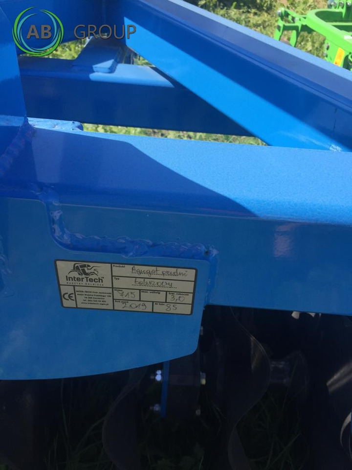 Inter-Tech front disc 3.0m BAP02 - Cover crop: photos 2 Inter-Tech front disc 3.0m BAP02 - Cover crop: photos 2