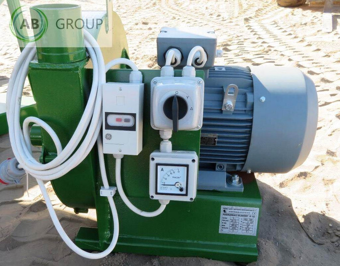 Mrol rozdrabniacz bijakowy ssąco-tłoczący H122 (11kW) - Équipement de traitement post-récolte: photos 1 Mrol rozdrabniacz bijakowy ssąco-tłoczący H122 (11kW) - Équipement de traitement post-récolte: photos 1