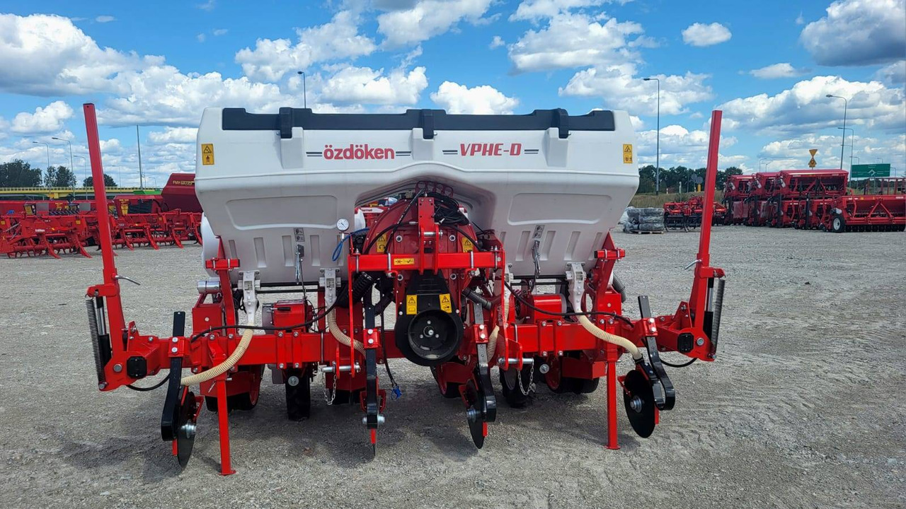 Ozdoken pneumatic precision planter VPHE-DG4 - on stock - Semoir monograine: photos 2 Ozdoken pneumatic precision planter VPHE-DG4 - on stock - Semoir monograine: photos 2