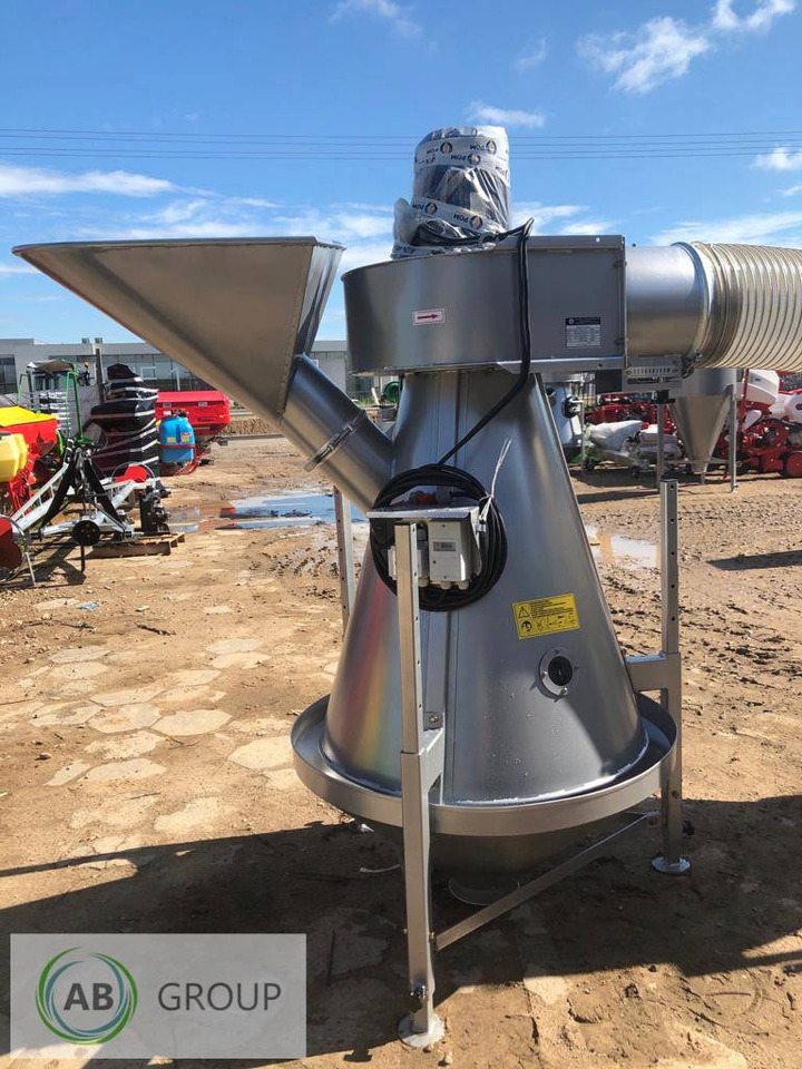 POM Augustów grain separator M502/1 - on stock! - Nettoyeur séparateur: photos 2 POM Augustów grain separator M502/1 - on stock! - Nettoyeur séparateur: photos 2