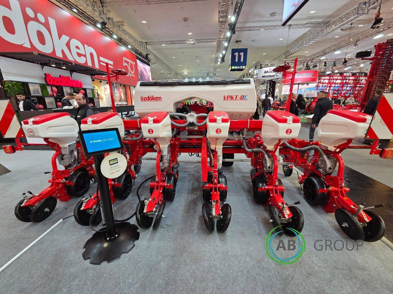 Siewnik OZDOKEN 6-rzędowy VPKT-DGE6 napęd elektryczny i ISOBUS - Semoir monograine: photos 2 Siewnik OZDOKEN 6-rzędowy VPKT-DGE6 napęd elektryczny i ISOBUS - Semoir monograine: photos 2