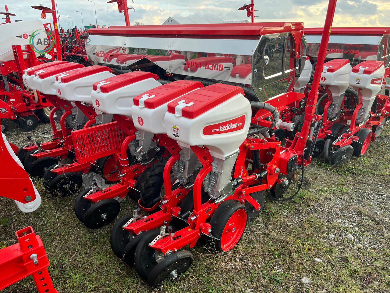 Siewnik do kukurydzy 6-rzędowy VPYT-D300 na ramie półteleskopowej z nawożeniem wgłębnym - Semoir monograine: photos 4 Siewnik do kukurydzy 6-rzędowy VPYT-D300 na ramie półteleskopowej z nawożeniem wgłębnym - Semoir monograine: photos 4