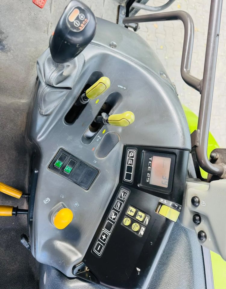 Tracteur agricole Claas Ares 657 ATZ: photos 14