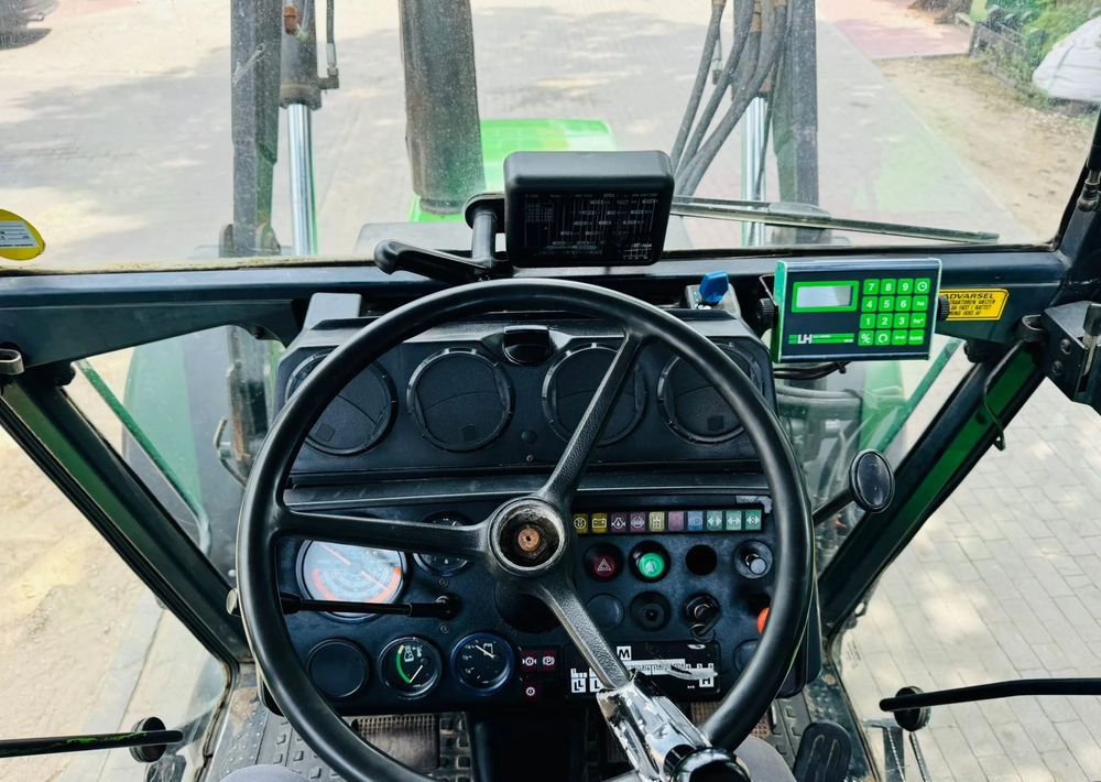 Deutz-Fahr DX 6.05 - Tracteur agricole: photos 2 Deutz-Fahr DX 6.05 - Tracteur agricole: photos 2