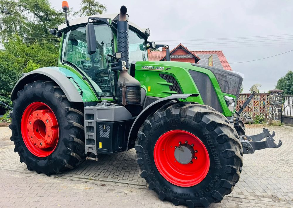 Fendt 828 Vario Profi Plus - Tracteur agricole: photos 3 Fendt 828 Vario Profi Plus - Tracteur agricole: photos 3