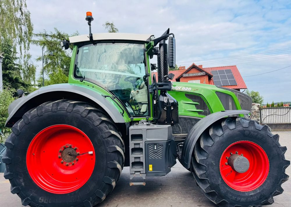 Fendt 828 Vario Profi Plus - Tracteur agricole: photos 4 Fendt 828 Vario Profi Plus - Tracteur agricole: photos 4