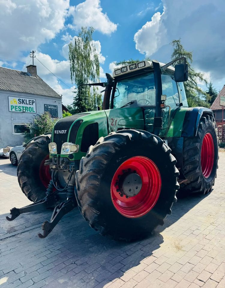 Fendt 926 Vario - Tracteur agricole: photos 1 Fendt 926 Vario - Tracteur agricole: photos 1
