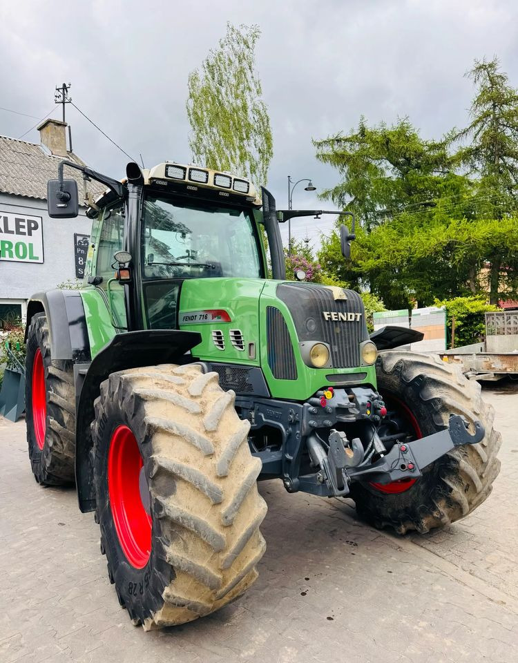 Fendt V716 ario TMS - Tracteur agricole: photos 2 Fendt V716 ario TMS - Tracteur agricole: photos 2