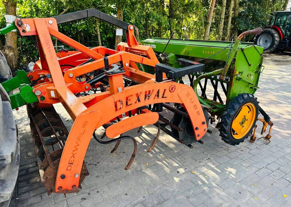 Inny DEXWAL BIS - Combiné de semis: photos 1 Inny DEXWAL BIS - Combiné de semis: photos 1