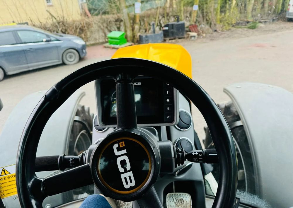 Tracteur agricole JCB FASTRAC 4220: photos 13