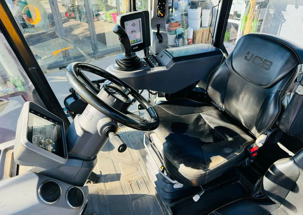 JCB Fastrac 4220 - crédit-bail JCB Fastrac 4220: photos 14