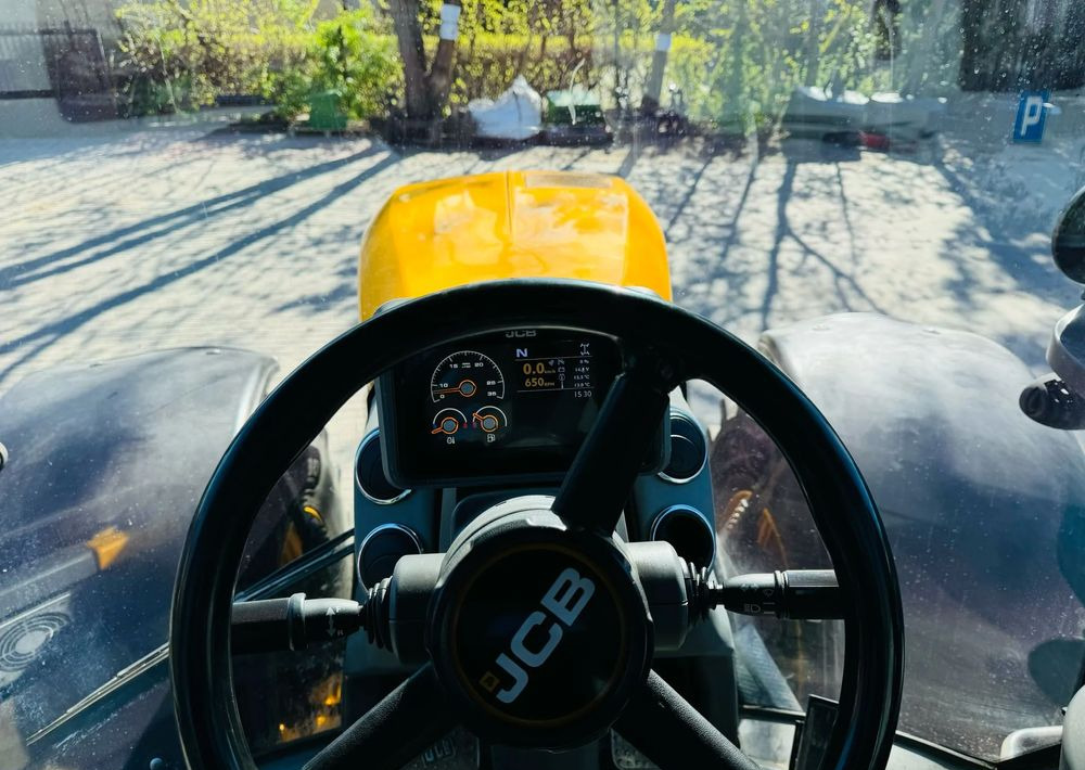 JCB Fastrac 4220 - crédit-bail JCB Fastrac 4220: photos 17