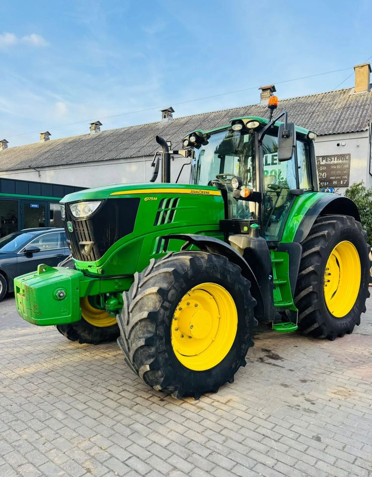 John Deere 6175M - Tracteur agricole: photos 1 John Deere 6175M - Tracteur agricole: photos 1