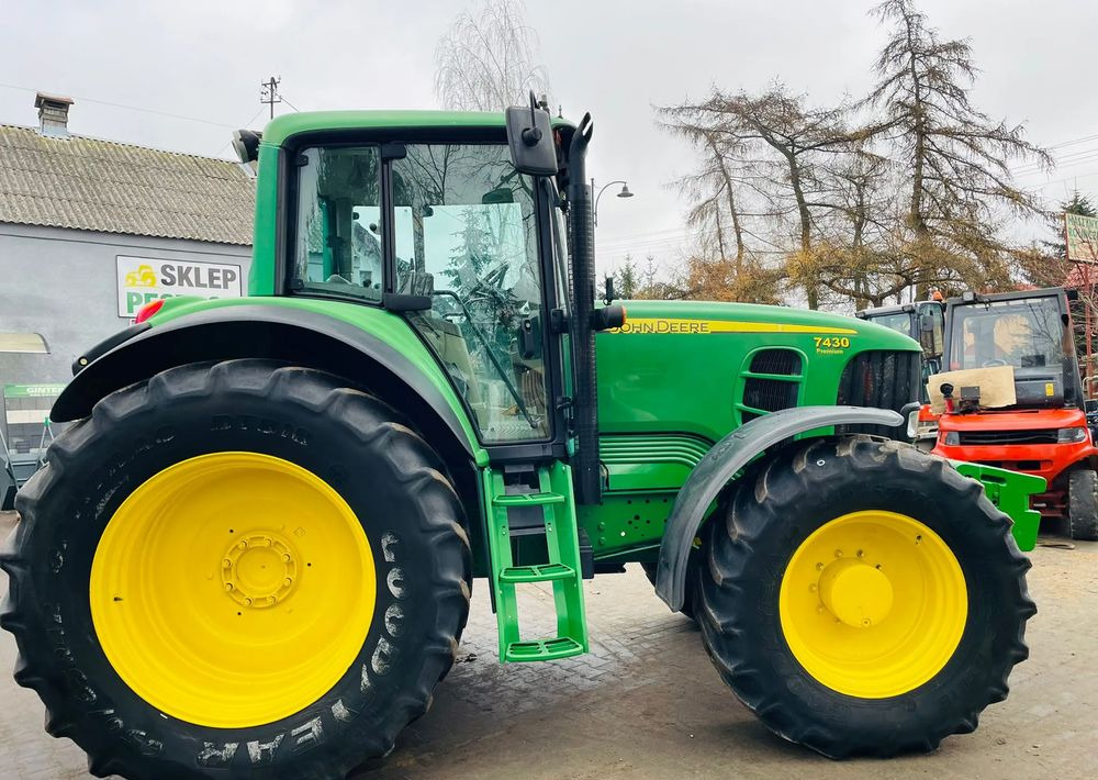 John Deere 7430 - Tracteur agricole: photos 5 John Deere 7430 - Tracteur agricole: photos 5