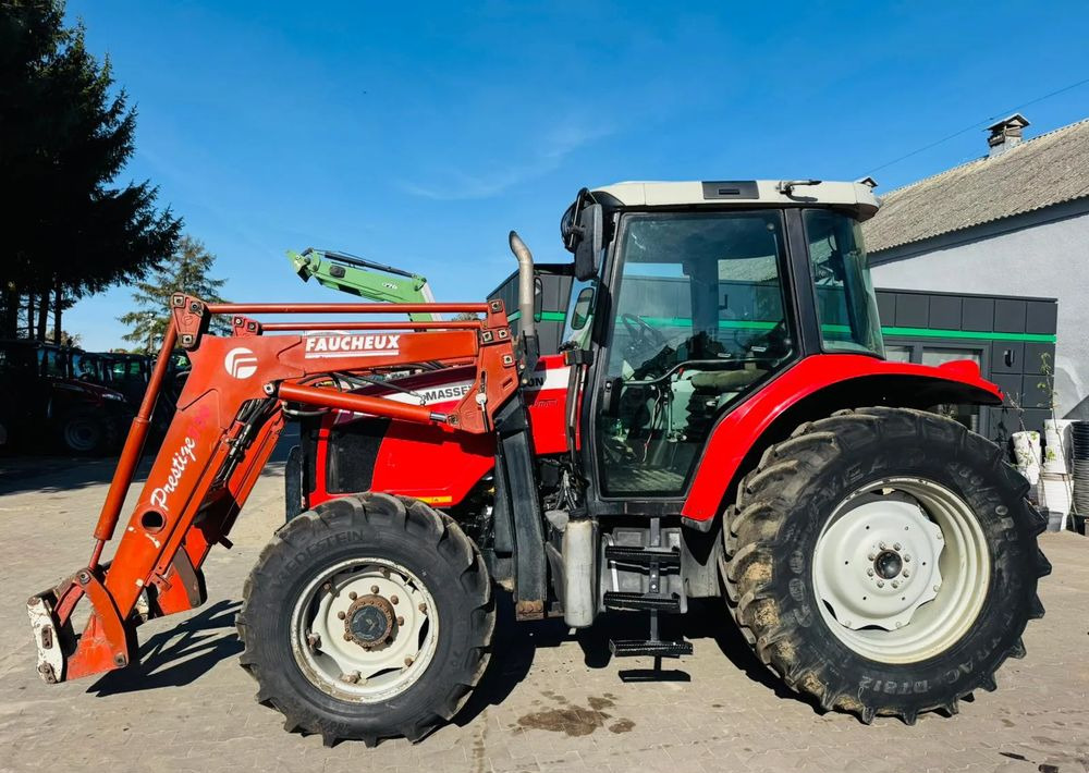 Massey Ferguson 6490 Dyna 6 - Tracteur agricole: photos 2 Massey Ferguson 6490 Dyna 6 - Tracteur agricole: photos 2