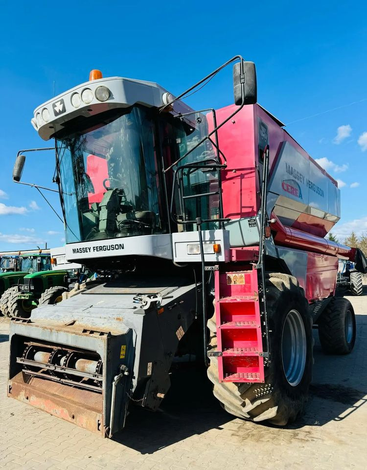 Massey Ferguson 7274 - Moissonneuse-batteuse: photos 5 Massey Ferguson 7274 - Moissonneuse-batteuse: photos 5