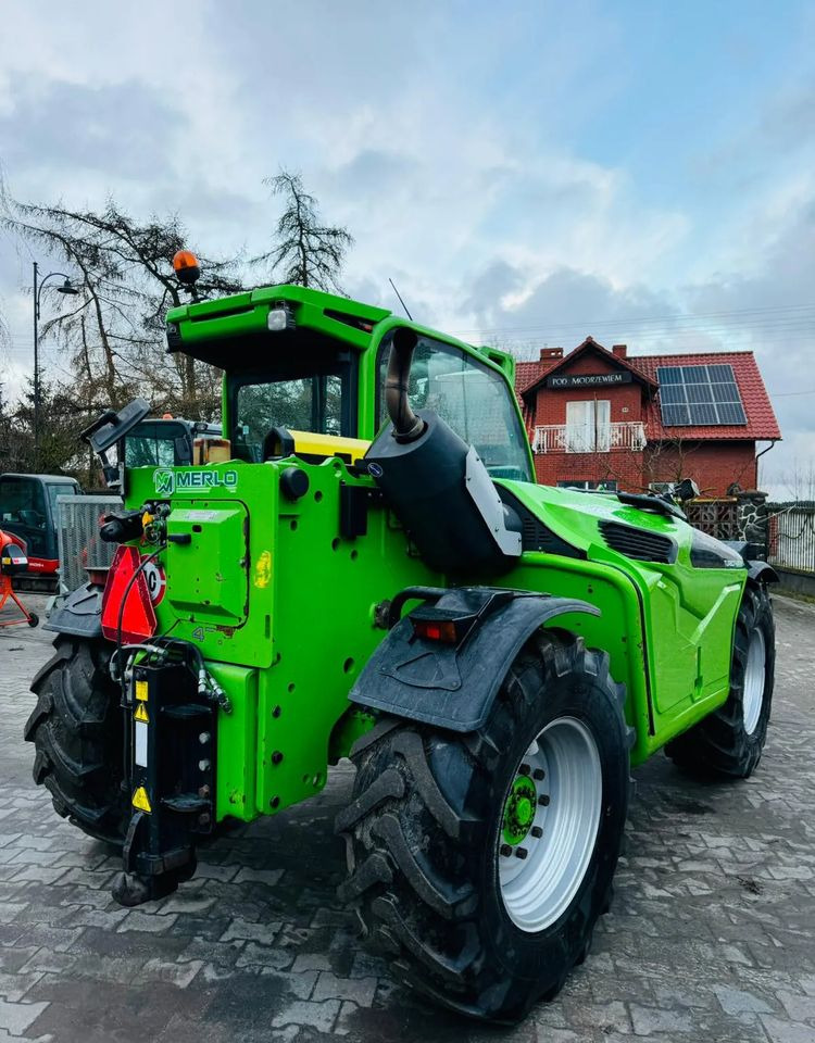 Merlo TF 42.7 CS - Chariot télescopique: photos 4 Merlo TF 42.7 CS - Chariot télescopique: photos 4