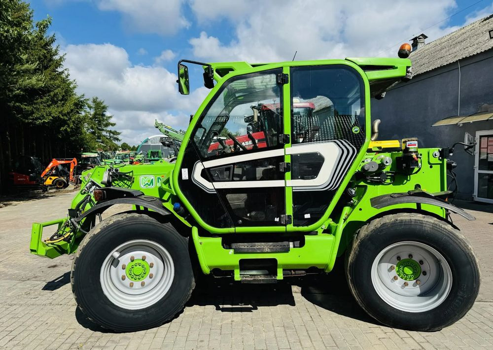 Merlo TF42.7 CS - Chariot télescopique: photos 2 Merlo TF42.7 CS - Chariot télescopique: photos 2