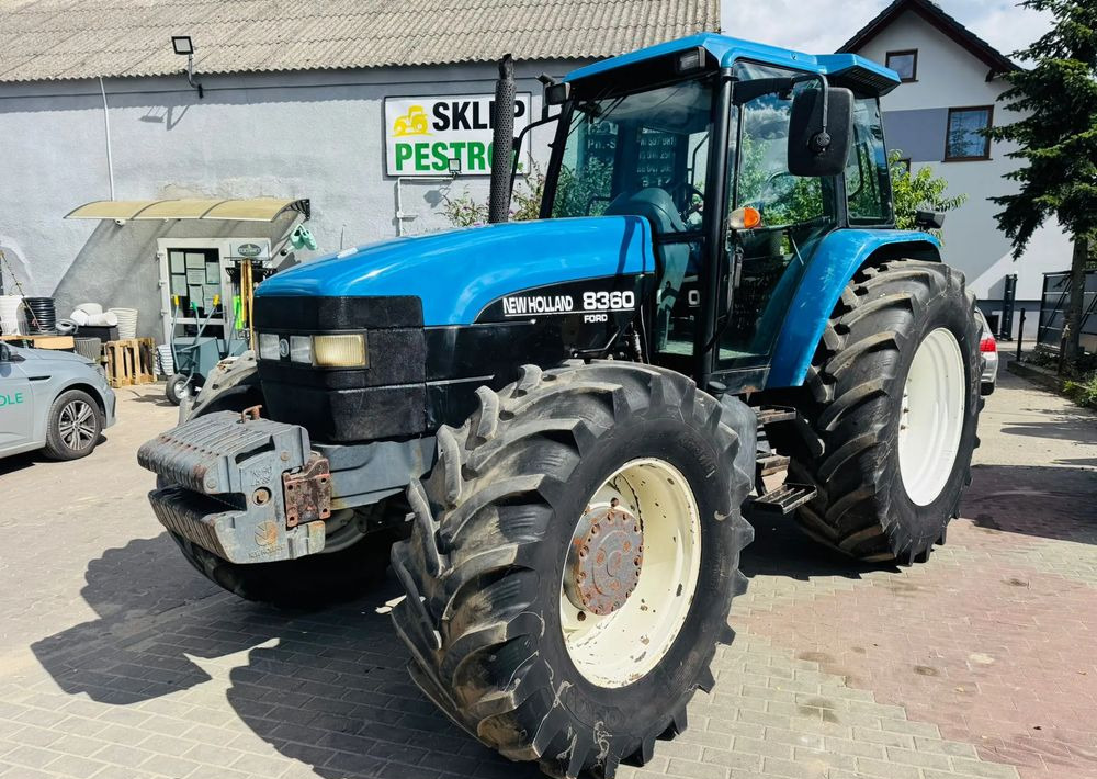 New Holland 8360 - Tracteur agricole: photos 1 New Holland 8360 - Tracteur agricole: photos 1