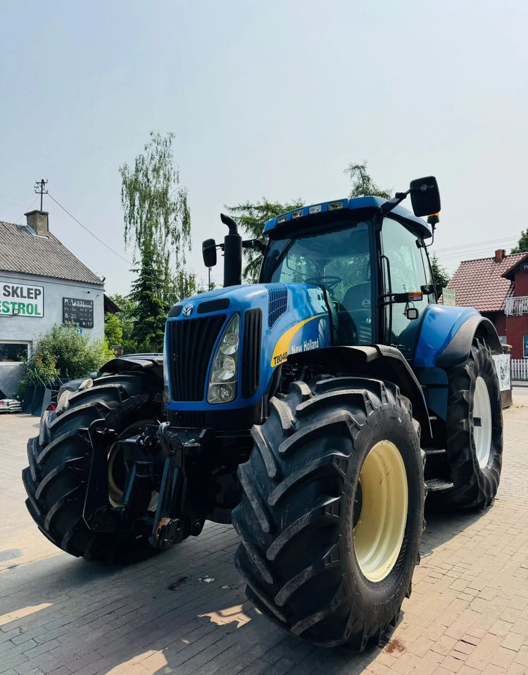 Tracteur agricole New Holland T8040: photos 6