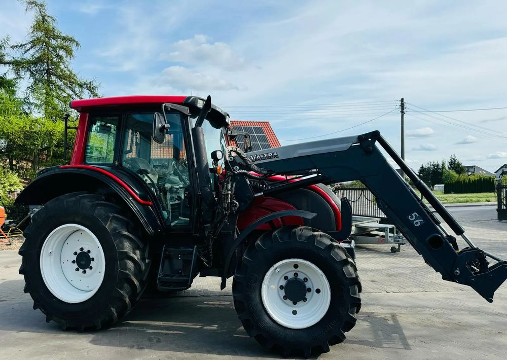 Tracteur agricole Valtra N101: photos 6