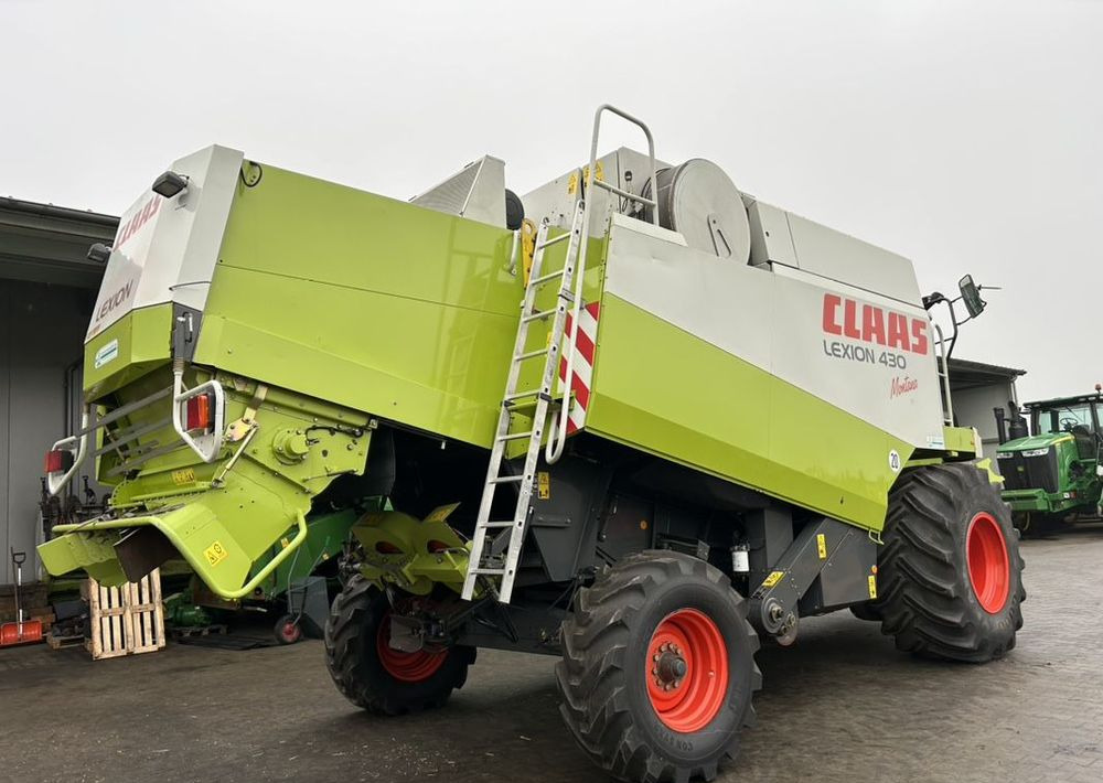 Claas Lexion 430 Montana - Moissonneuse-batteuse: photos 3 Claas Lexion 430 Montana - Moissonneuse-batteuse: photos 3