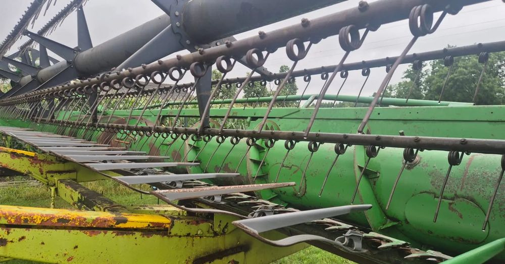 John Deere 922 - Moissoneuse: photos 5 John Deere 922 - Moissoneuse: photos 5