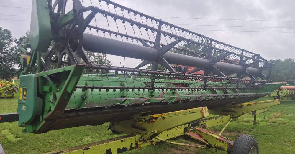 John Deere 922 - Moissoneuse: photos 4 John Deere 922 - Moissoneuse: photos 4
