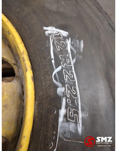 Bridgestone Occ vrachtwagenband Bridgestone 12R22.5 - Pneu pour Camion: photos 5 Bridgestone Occ vrachtwagenband Bridgestone 12R22.5 - Pneu pour Camion: photos 5