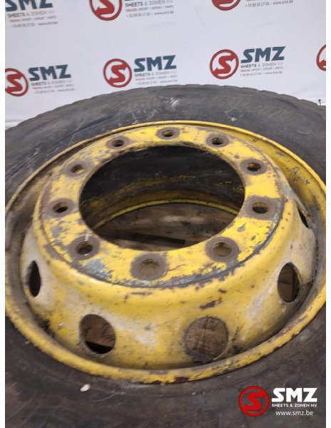 Bridgestone Occ vrachtwagenband Bridgestone 12R22.5 - Pneu pour Camion: photos 2 Bridgestone Occ vrachtwagenband Bridgestone 12R22.5 - Pneu pour Camion: photos 2
