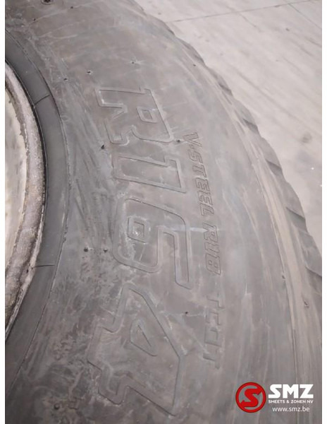 Bridgestone Occ vrachtwagenband Bridgestone R164 425/65R22.5 - Pneu pour Camion: photos 3 Bridgestone Occ vrachtwagenband Bridgestone R164 425/65R22.5 - Pneu pour Camion: photos 3