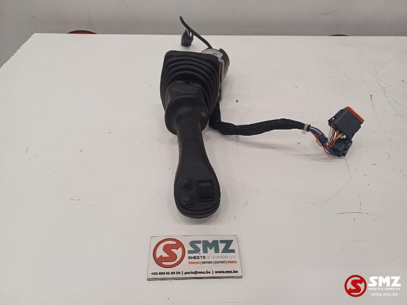 Caterpillar Joystick control + 4 Button right joystickgrip Cat - Cabine et intérieur pour Matériel de manutention: photos 3 Caterpillar Joystick control + 4 Button right joystickgrip Cat - Cabine et intérieur pour Matériel de manutention: photos 3