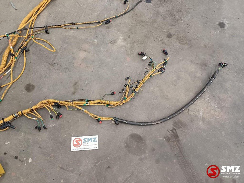 Caterpillar Wiring harness chassis Caterpillar - Câble/ Fil pour Matériel de manutention: photos 4 Caterpillar Wiring harness chassis Caterpillar - Câble/ Fil pour Matériel de manutention: photos 4
