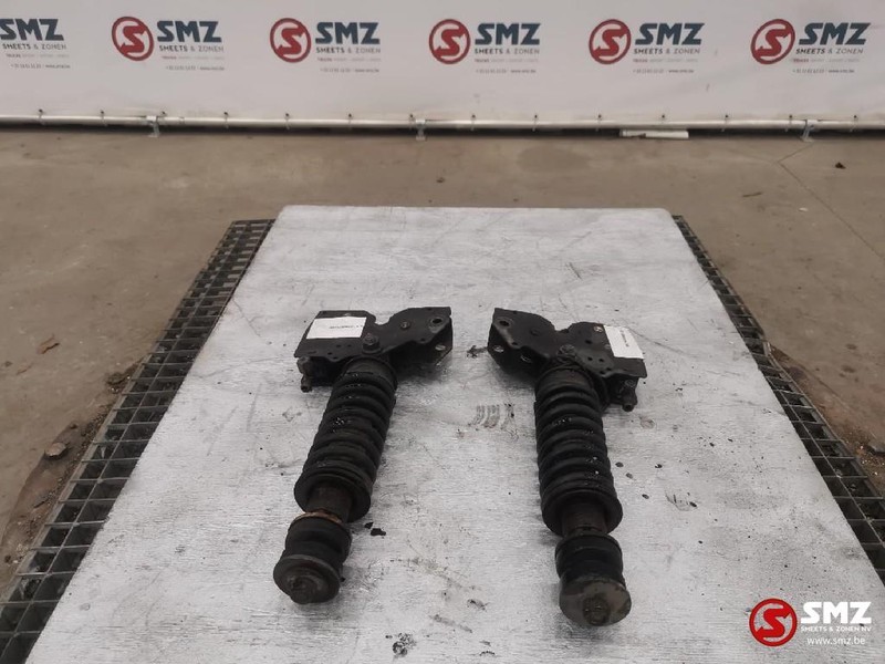 DAF Occ Cabinevergrendeling links+rechts DAF CF85 - Suspension de cabine pour Camion: photos 2 DAF Occ Cabinevergrendeling links+rechts DAF CF85 - Suspension de cabine pour Camion: photos 2