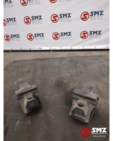 DAF Occ Motorsteunen voorzijde DAF XF106 - Support de moteur pour Camion: photos 1 DAF Occ Motorsteunen voorzijde DAF XF106 - Support de moteur pour Camion: photos 1