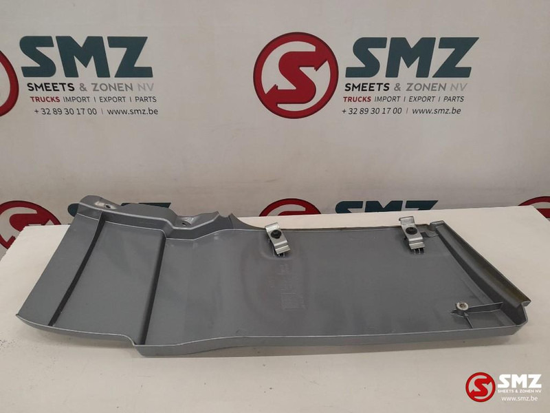 DAF Occ cabinezijspoiler linksboven DAF - Aérodynamique/ Spoilers pour Camion: photos 4 DAF Occ cabinezijspoiler linksboven DAF - Aérodynamique/ Spoilers pour Camion: photos 4