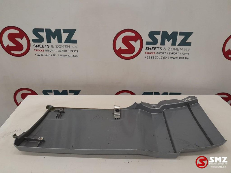 DAF Occ cabinezijspoiler rechtsboven DAF - Aérodynamique/ Spoilers pour Camion: photos 5 DAF Occ cabinezijspoiler rechtsboven DAF - Aérodynamique/ Spoilers pour Camion: photos 5