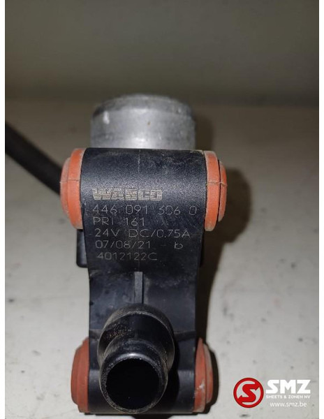 DAF Occ koelvloeistofregelklep DAF - Système de refroidissement pour Camion: photos 5 DAF Occ koelvloeistofregelklep DAF - Système de refroidissement pour Camion: photos 5